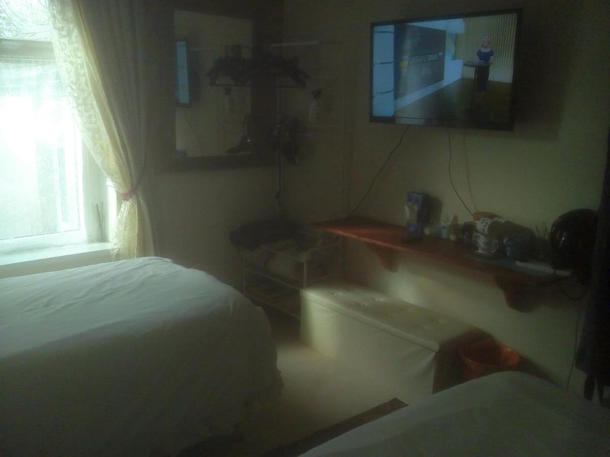 The Principality 2 Singles Bedroom Cardiff Exterior foto